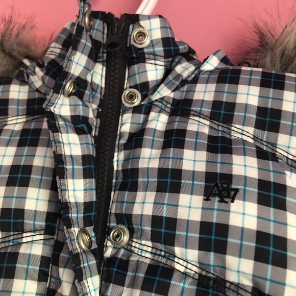 Aeropostale Plaid Puffer Vest - Picture 2 of 8
